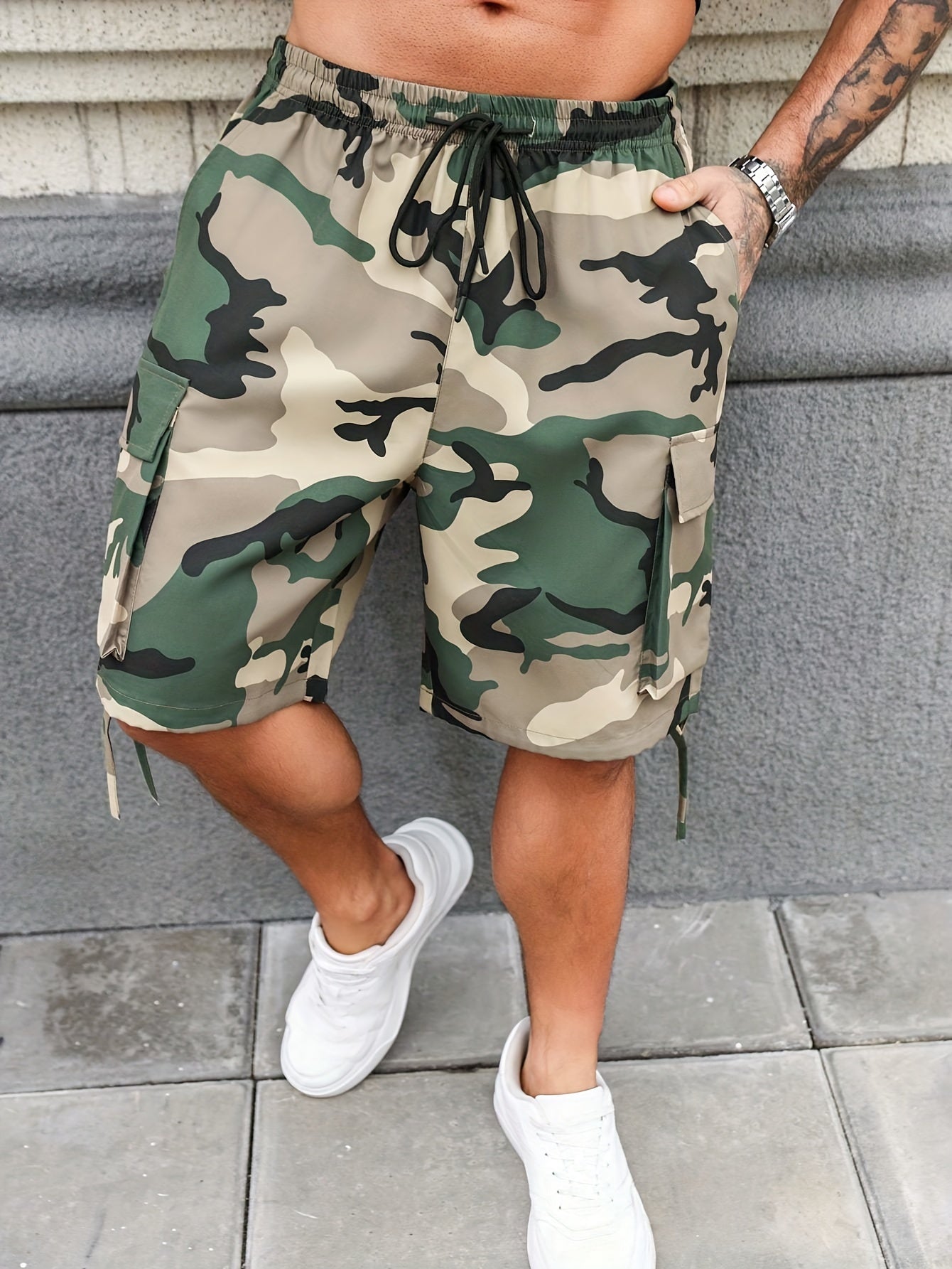 Plus Size Men's Camouflage Cargo Shorts, Trendy Loose Fit With Drawstring